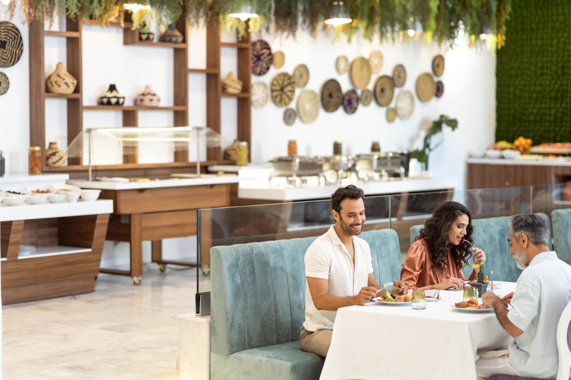 Terminus City Center Ucda Dış mekan fotoğraf